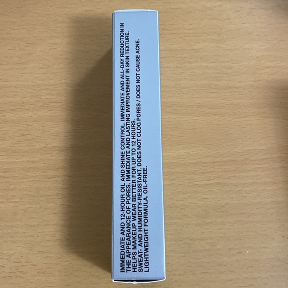 MAC Studio Fix Mattifine 12hr Shine-Control Primer, 30 mL - Picture 2 of 4